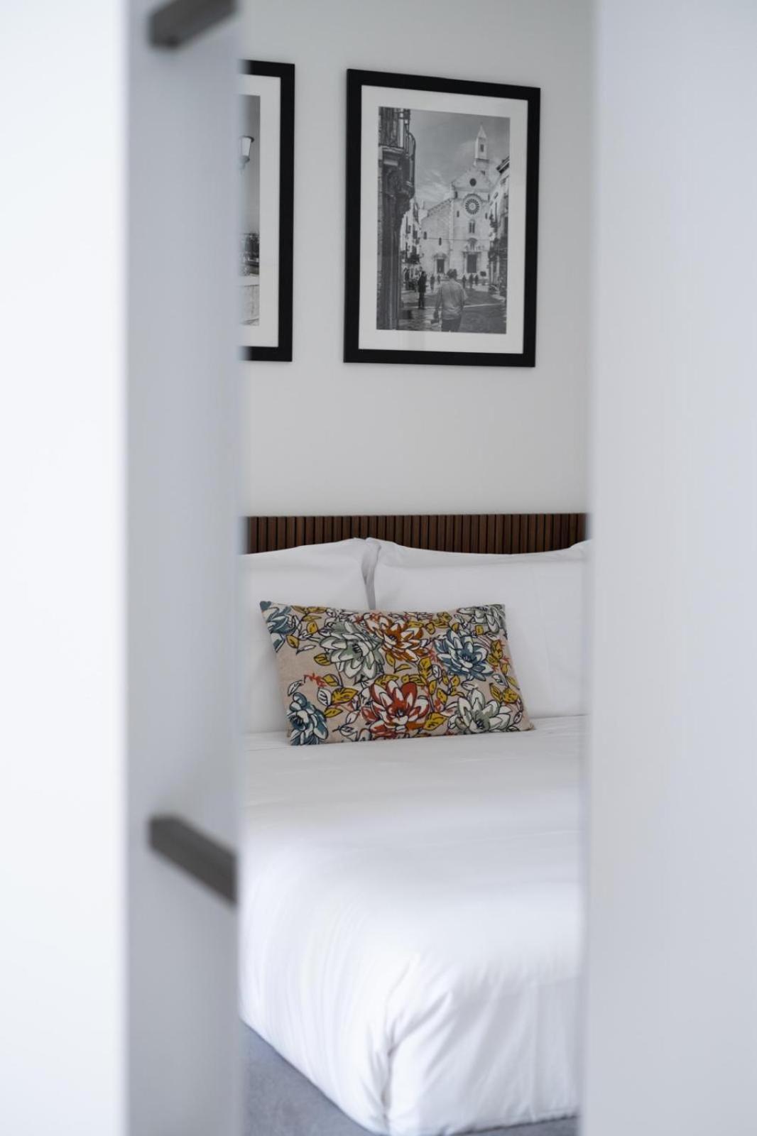 Riviera Apulian Rooms 巴里 外观 照片